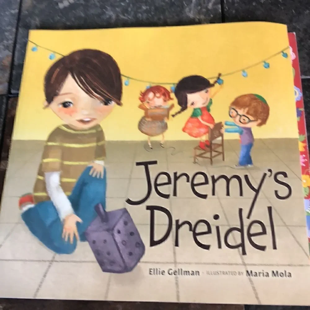 2 children’s Chanukah Books